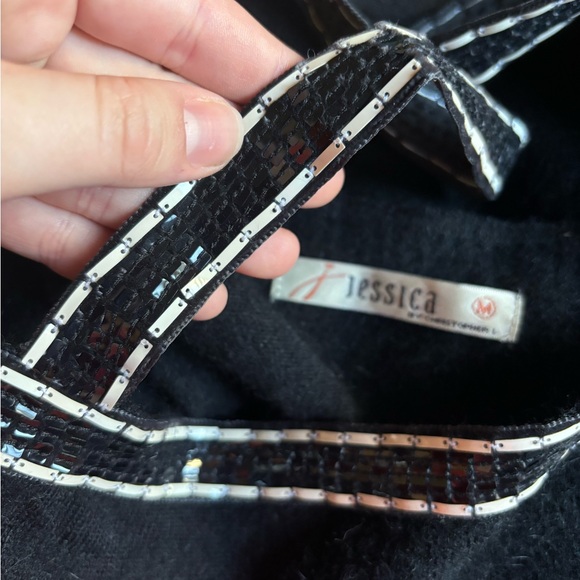 SOFT CAMI w/t SEQUIN BORDER - Picture 5 of 6